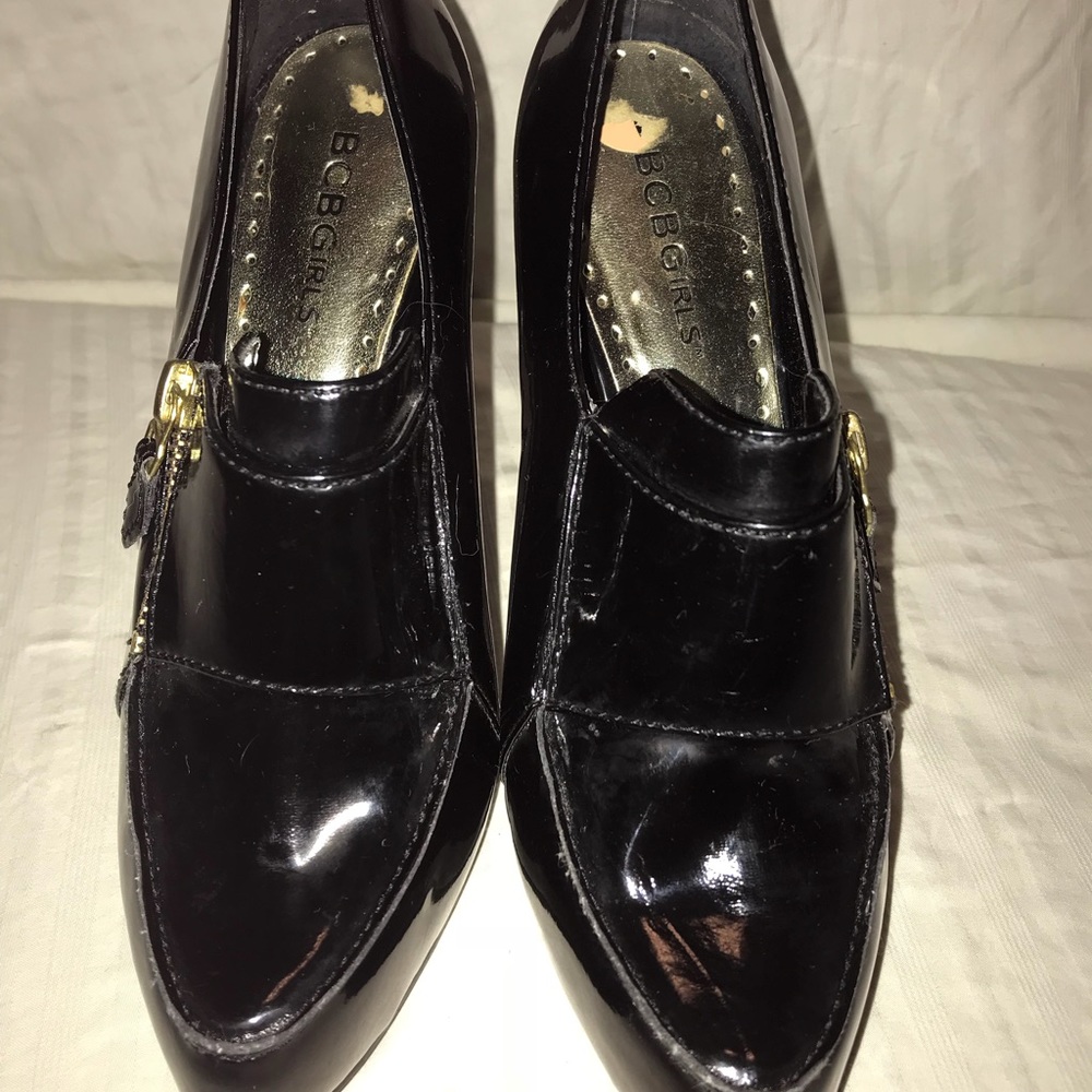 Sz 7 BCBGirls Patent Bootie